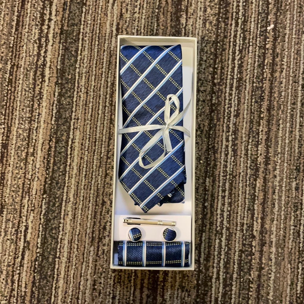 Full Tie Set